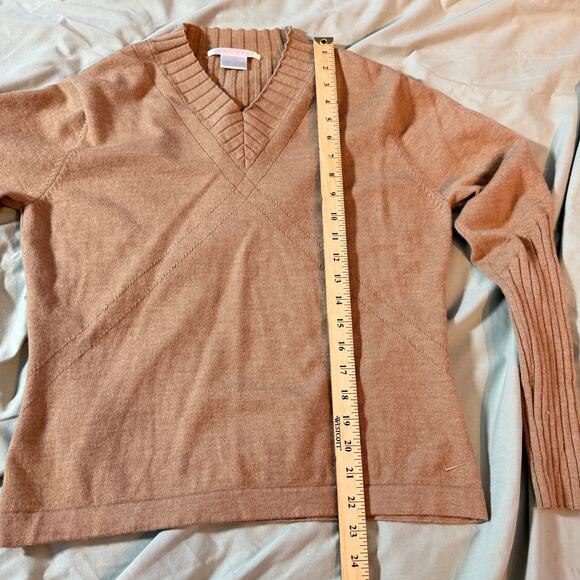 Nike Golf Women's sz Large Tan V-Neck Long Sleeve Knit Sweater Wool Blend - Picture 8 of 9